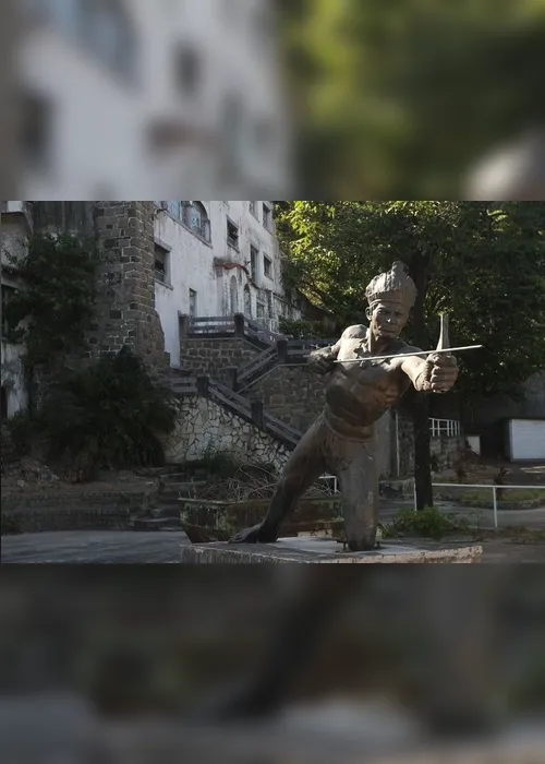 
          Imagem ilustrativa da imagem Arco da estátua do Índio Arariboia é roubado de novo em Vitória
          