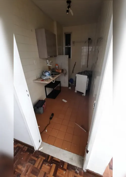 Imagem ilustrativa da imagem VÍDEO | Explosão em apartamento no Centro de Vitória deixa dois feridos
