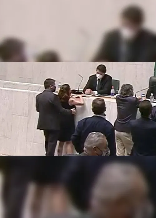 Imagem ilustrativa da imagem Conselho ameniza punição a deputado que apalpou seio de colega em São Paulo
