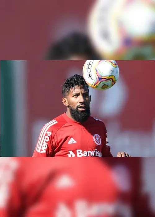 Imagem ilustrativa da imagem Torcedor doa R$ 1 milhão para o Inter escalar Rodinei contra o Flamengo