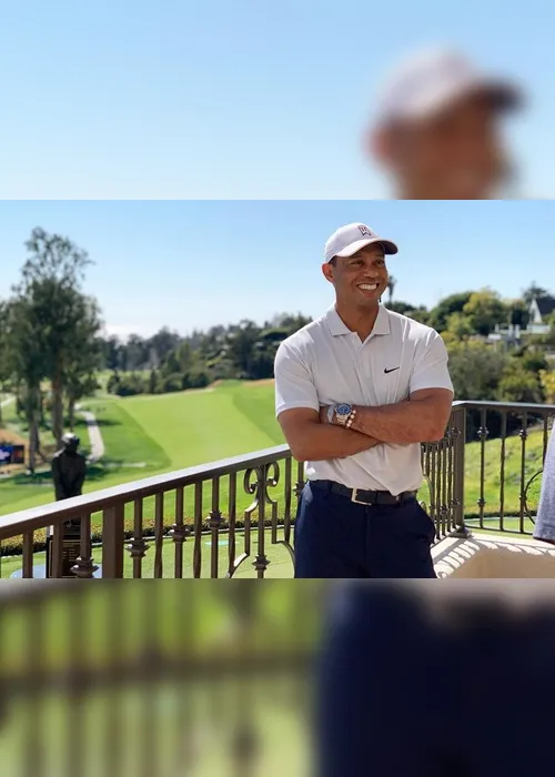 Imagem ilustrativa da imagem Astro do golfe, Tiger Woods sofre acidente de carro e passa por cirurgia