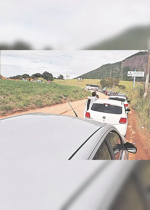 
          Imagem ilustrativa da imagem Turistas burlam regras para entrar em Guarapari
          