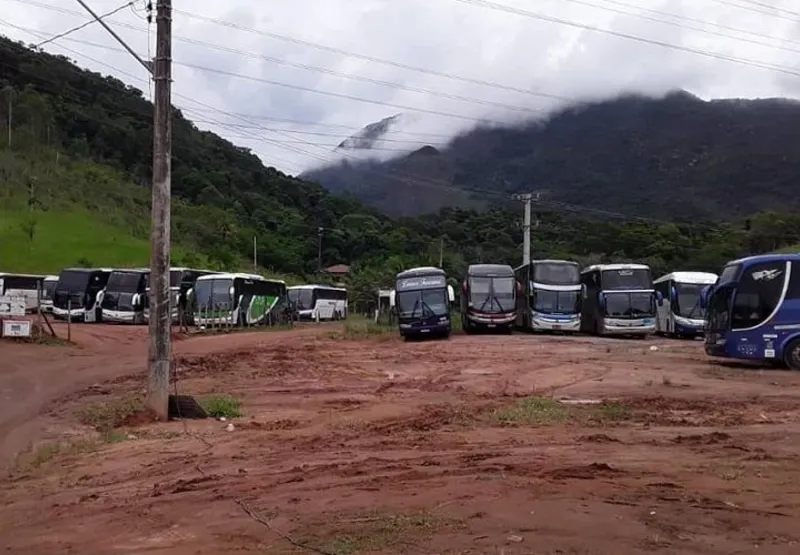 Mais de 50 ônibus de turismo e vans foram barrados de entrar em Guarapari