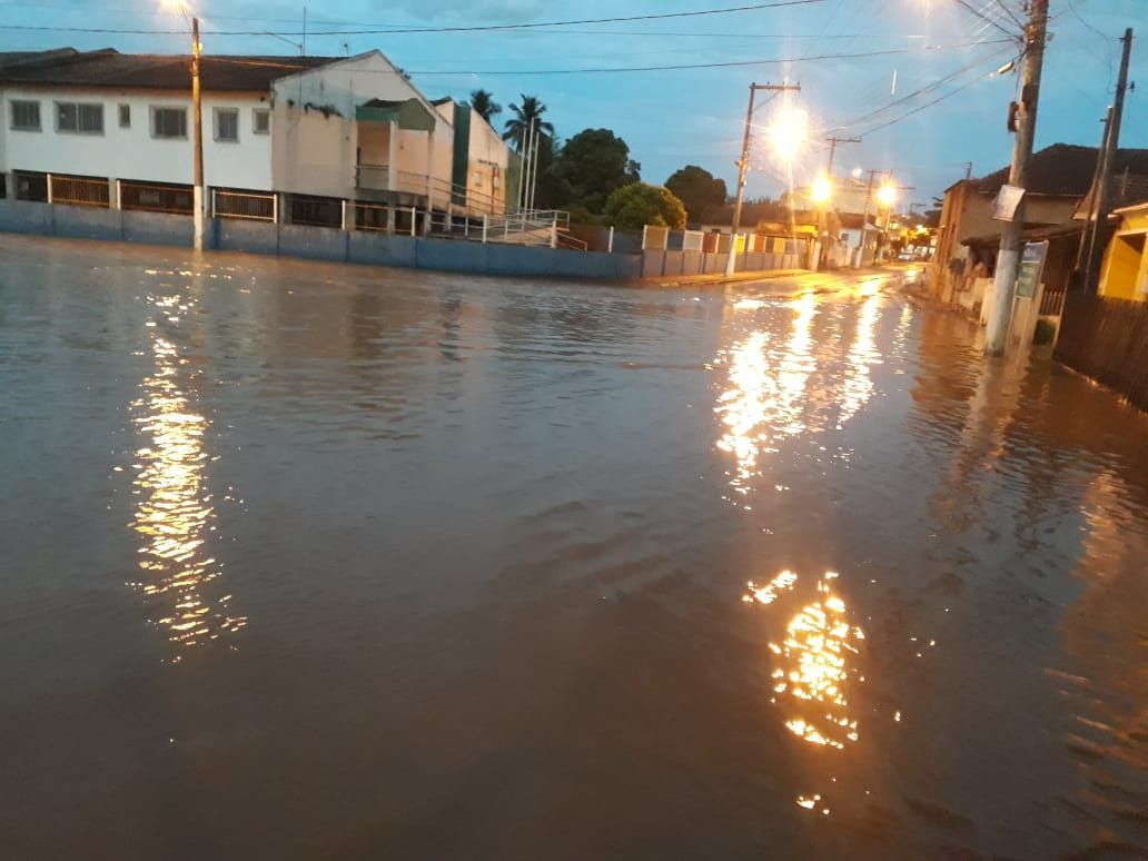 Ruas alagadas em Mimoso do Sul (Foto: Divulgação/ Defesa Civil de Mimoso do Sul)