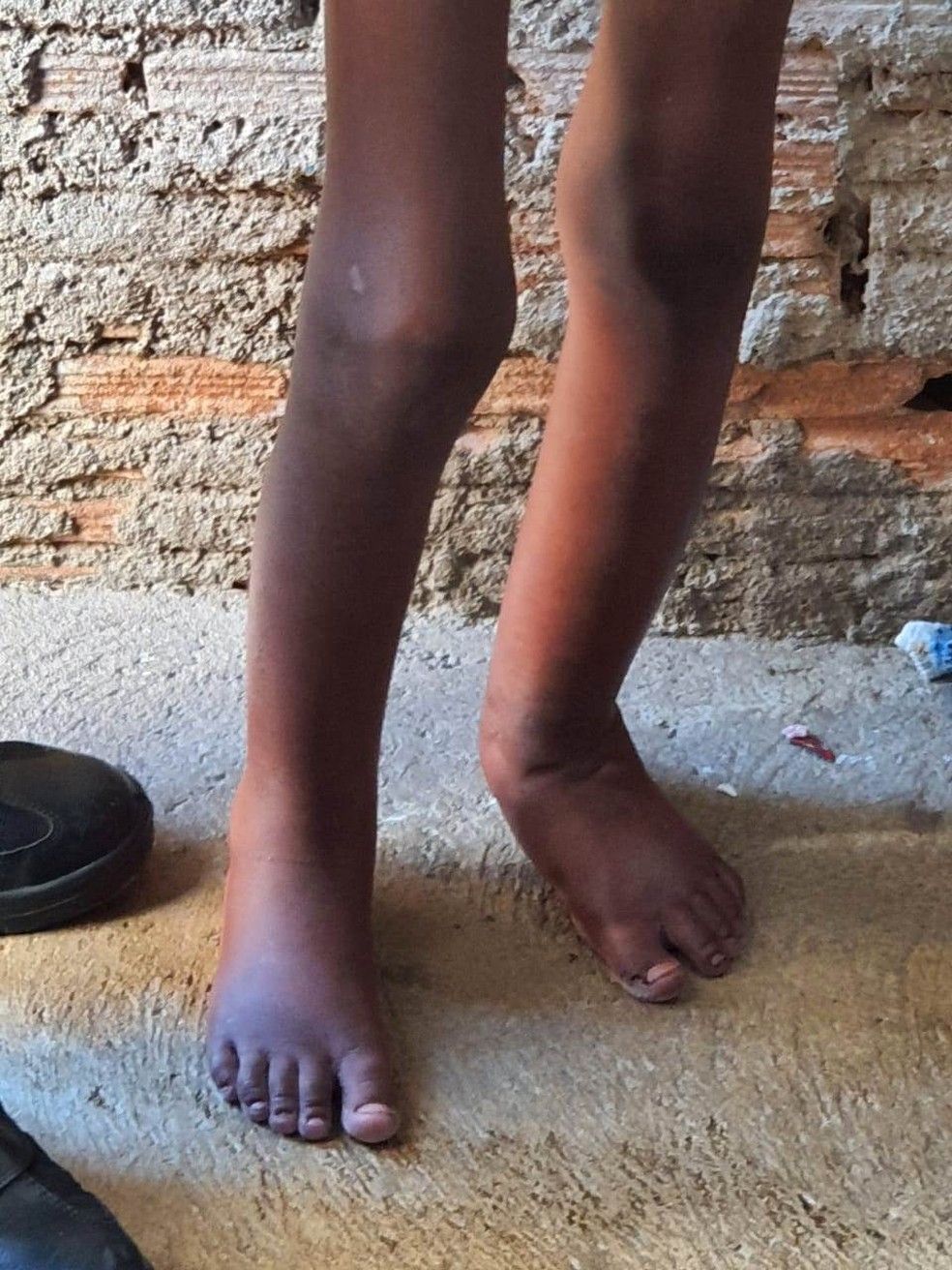 Menino foi resgatado por policiais e socorrido pelo Samu (Foto: Divulgação/ PMSP)