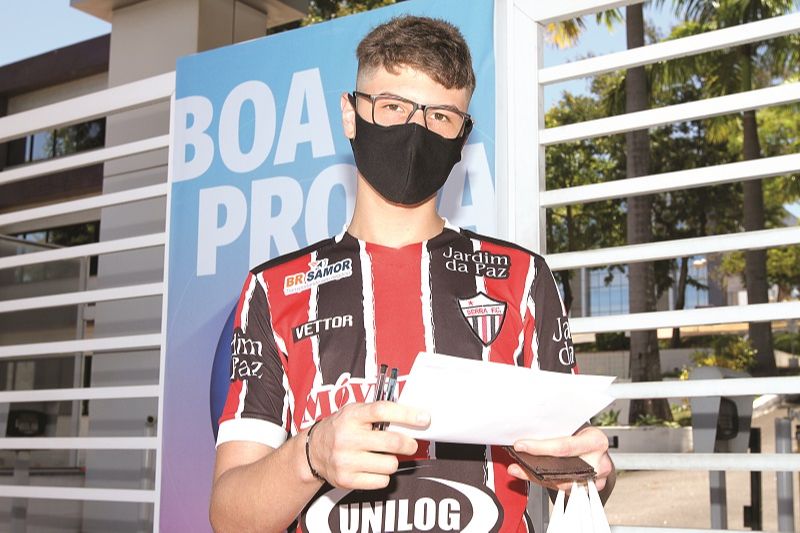 O estudante Isaac Carrafa, de 18 anos (Foto: Beto Morais/ AT/ 31/01/2021)
