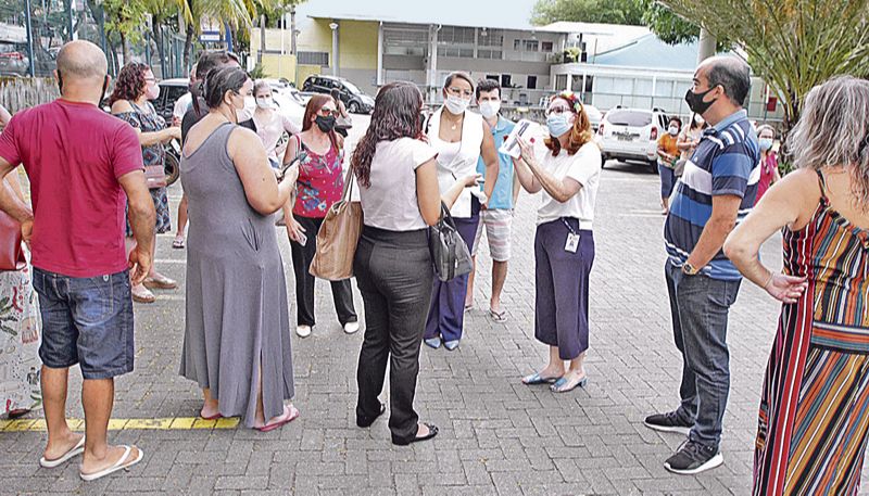 Especialistas de saúde com menos de 60 anos não puderam se vacinar (Foto: Kadidja Fernandes / AT)