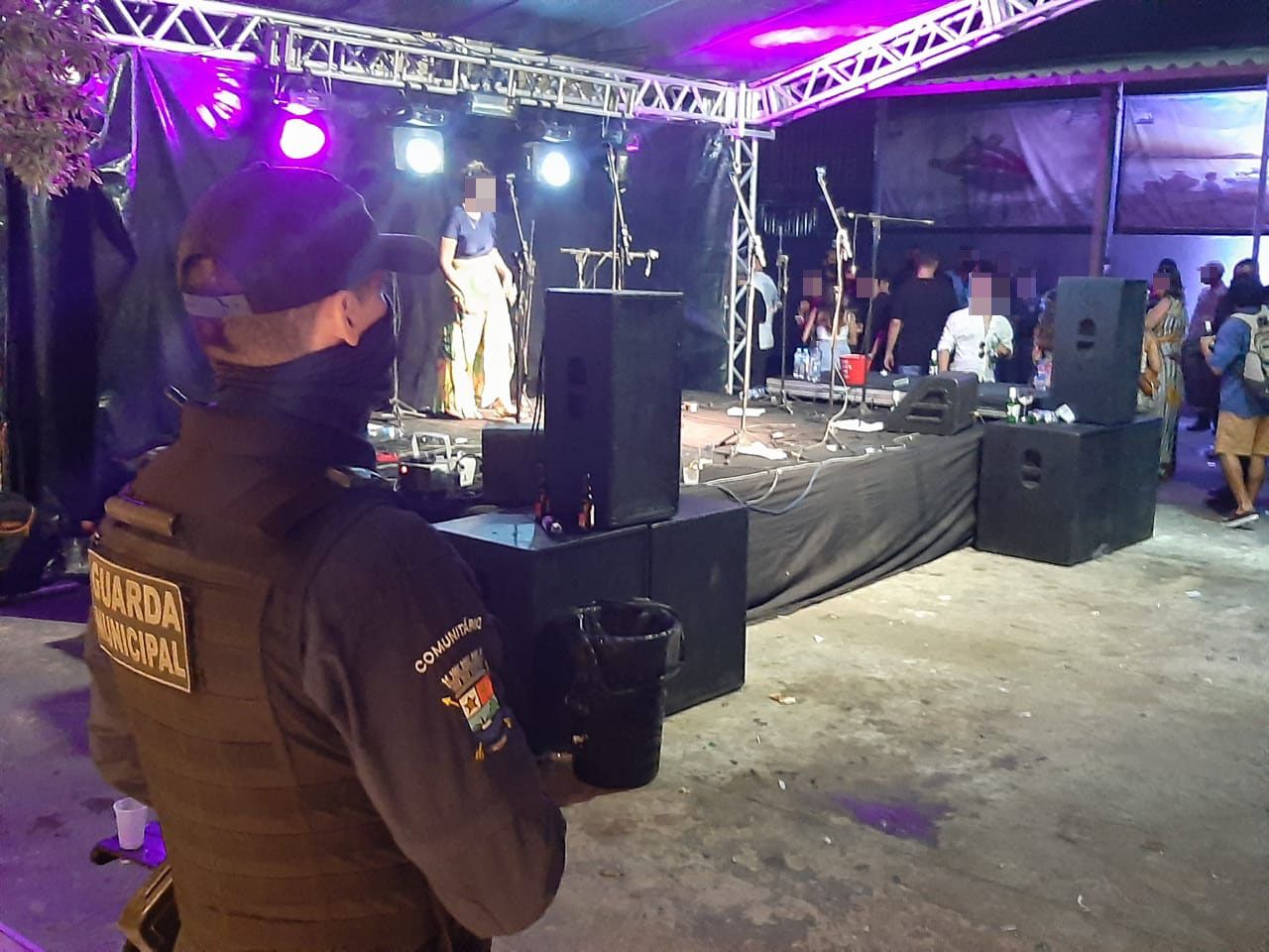 Guarda acabou com festa irregular (Foto: Divulgação Prefeitura de Vitória )
