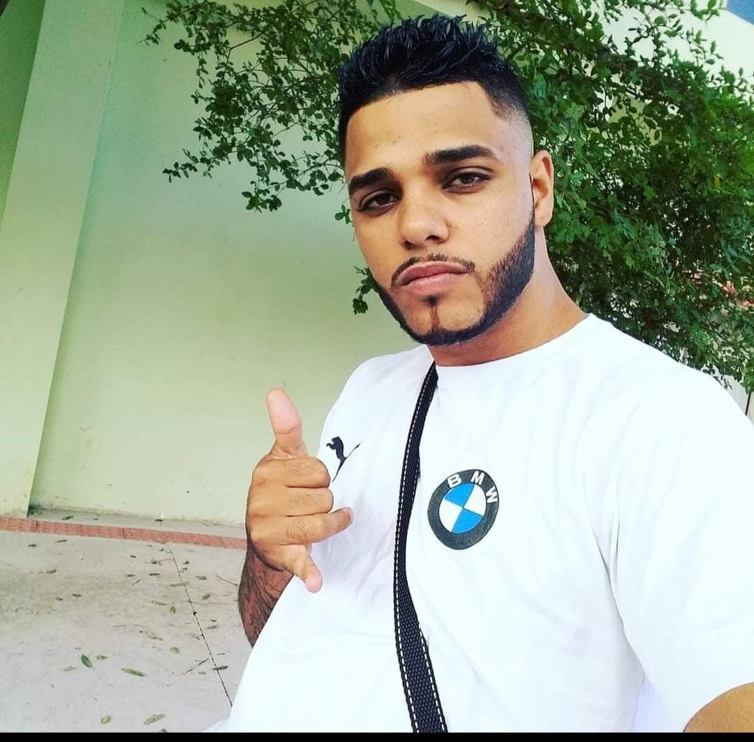 Gustavo Rodrigues foi assassinado na noite de domingo (Foto: Reprodução)