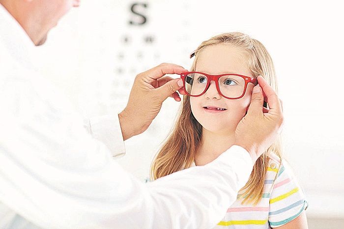Miopia, astigmatismo e hipermetropia são os problemas mais comuns entre o público infantil (Foto: Freepik)