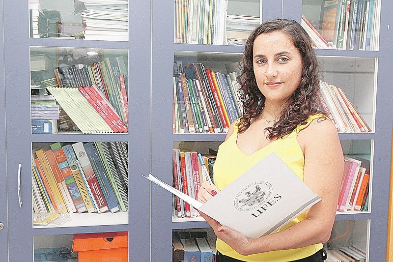 Pesquisadora Rayane Faria: “É algo preocupante, pois compromete o psicológico e as relações sociais” (Foto: Kadidja Fernandes/AT)