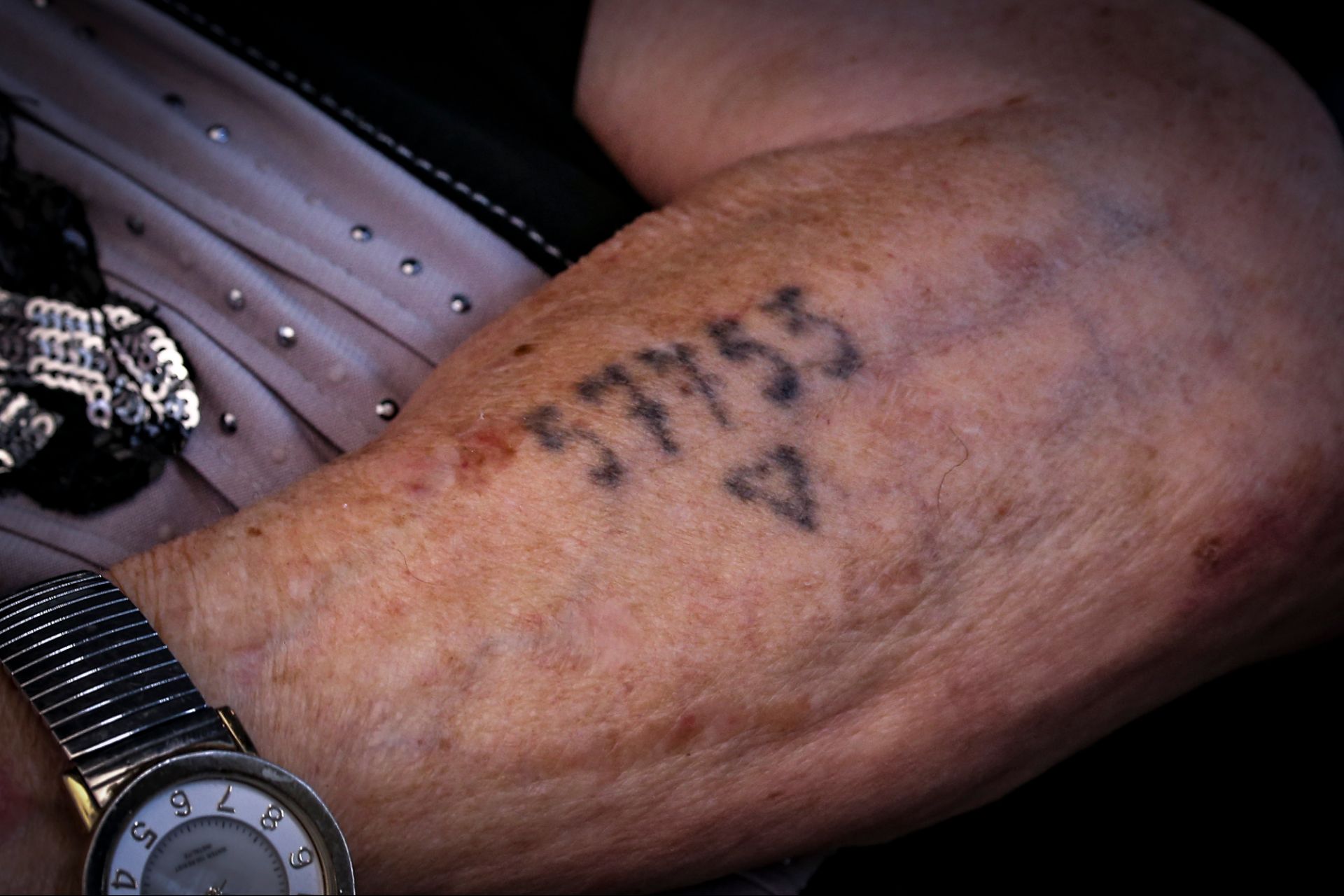 Tatuagem com o número de registro de Pola no campo de Concentração (Foto: Paulo Lopes/BW Press/Estadão Conteúdo)