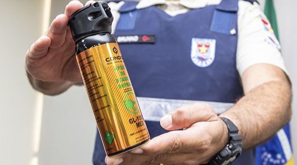 Agentes da guarda Municipal de Vitória receberam 500 sprays de pimenta. (Foto: Jansen Lube/PMV)