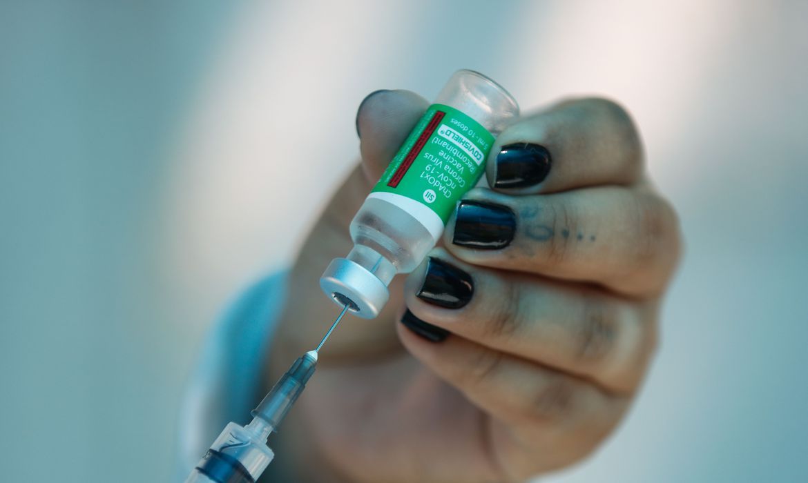 Dose de vacina contra a Covid-19 (Foto: Tânia Rego/ Agência Brasil)