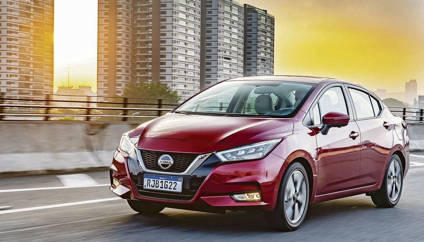 O novo Versa chama atenção logo de cara pelo visual totalmente renovado. Modelo é importado do México e tem como principais concorrentes as versões mais caras de Chevrolet Onix Plus, Volkswagen Virtus, Fiat Cronos, Honda City e Toyota Yaris sedã (Foto: Assessoria Nissan)