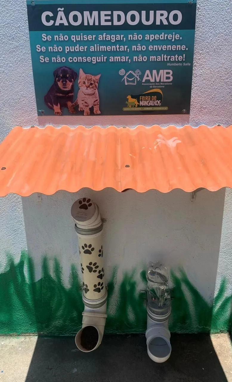 Imagem ilustrativa da imagem Moradores criam jardim com espaço para alimentar animais de rua na Serra