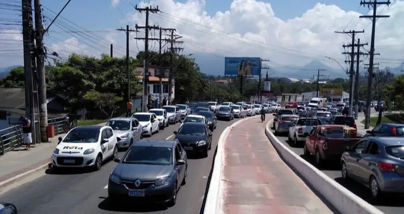 Imagem ilustrativa da imagem Amigos fazem carreata após morte de motorista de aplicativo em Guarapari