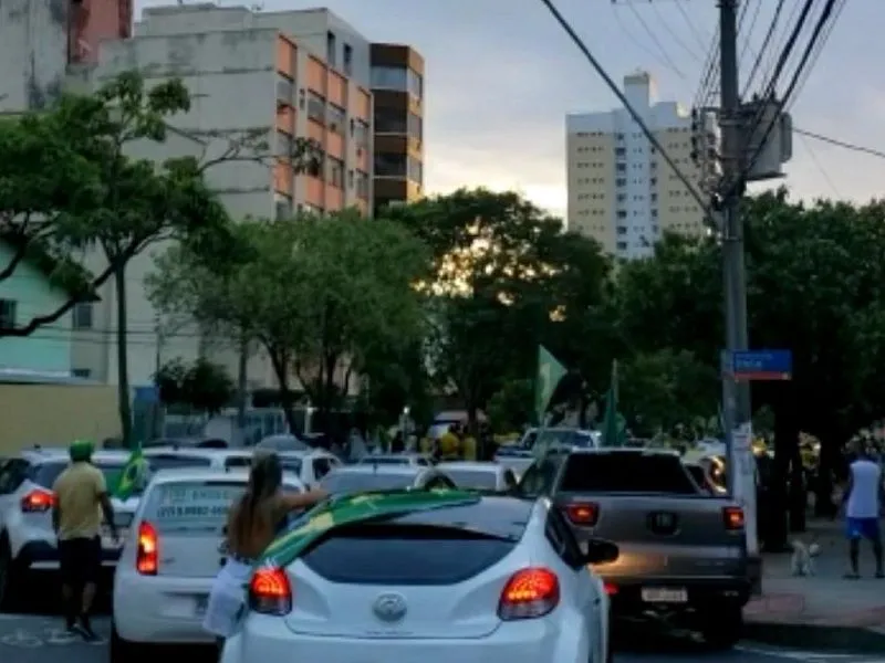 Imagem ilustrativa da imagem Apoiadores de Bolsonaro fazem manifestação na Grande Vitória