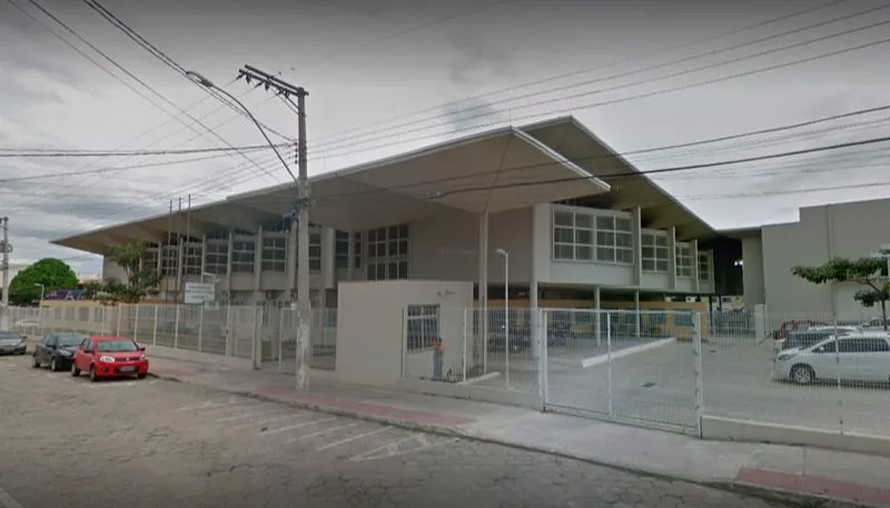Imagem ilustrativa da imagem Escola de Linhares tem aulas presenciais suspensas após casos de covid