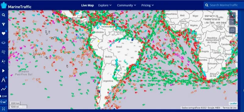 Imagem ilustrativa da imagem Programa mostra o tráfego de navios no mundo em tempo real