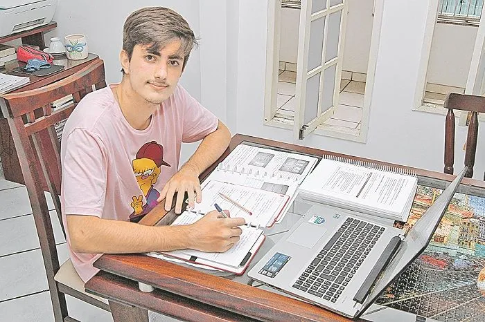 Imagem ilustrativa da imagem Ufes vai abrir 2.776 vagas com nota do Enem