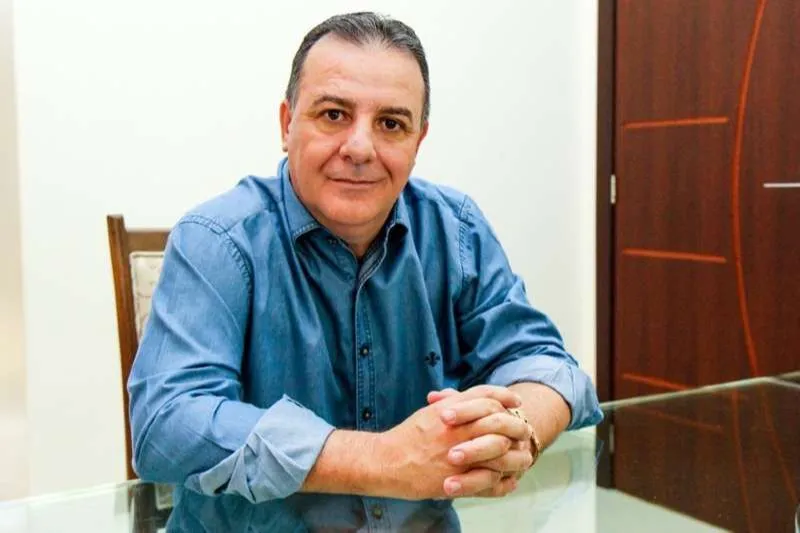 Imagem ilustrativa da imagem Morre de Covid-19 deputado que propôs lei contra obrigatoriedade de vacina