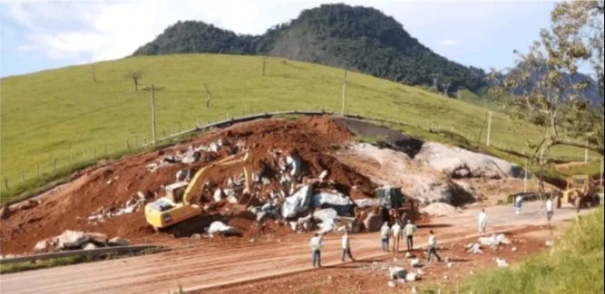 Imagem ilustrativa da imagem Trecho da BR-101 é interditado para detonação de rocha