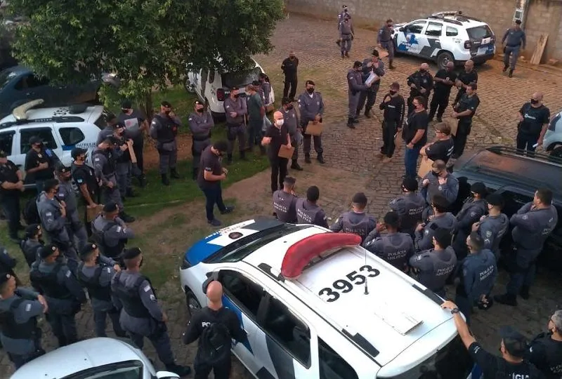 Imagem ilustrativa da imagem Polícia prende 16 acusados de tráfico de drogas em Bom Jesus do Norte