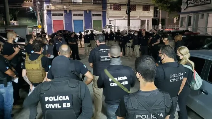 Imagem ilustrativa da imagem Presos integrantes de quadrilha que roubou 300 caminhões no Estado