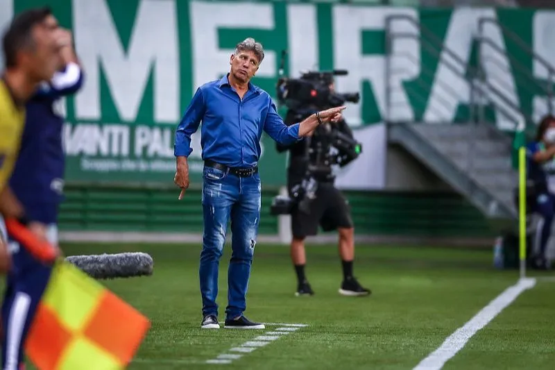 Imagem ilustrativa da imagem Renato diz que Palmeiras "não fez grandes atuações" e reclama gol perdido