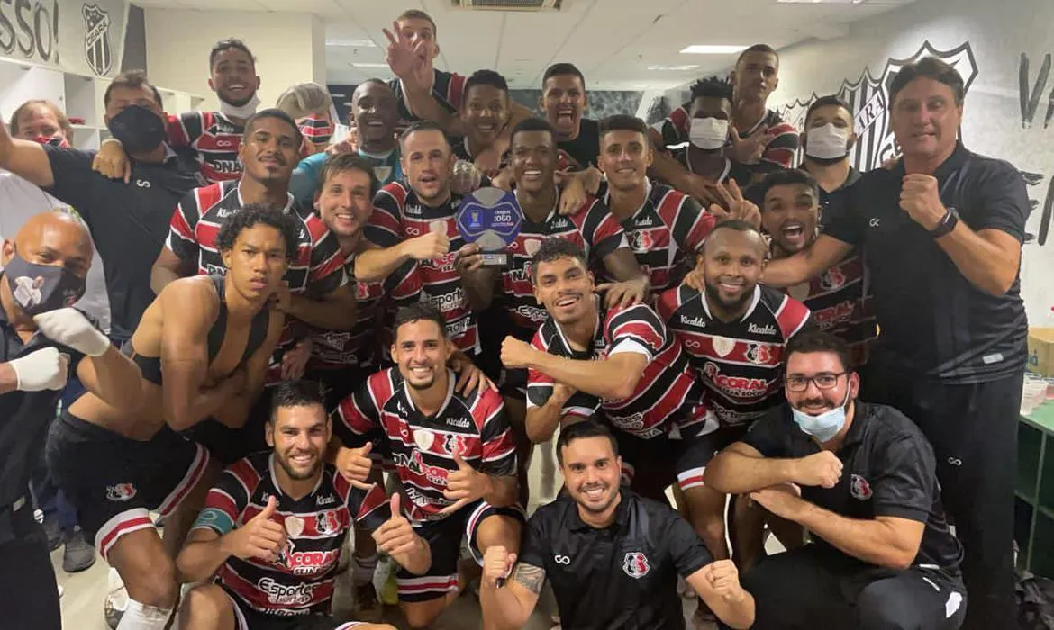 Imagem ilustrativa da imagem Copa do Nordeste: Santa Cruz derrota Fortaleza no estádio do Castelão