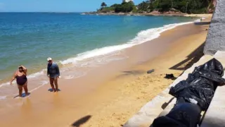 Imagem ilustrativa da imagem Corpo de homem é encontrado boiando em praia de Guarapari
