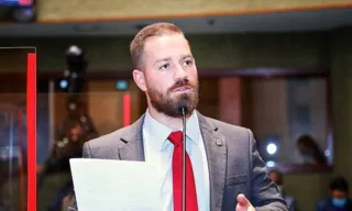 Imagem ilustrativa da imagem Renzo quer voar mais alto