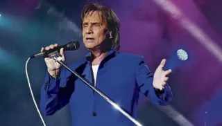 Imagem ilustrativa da imagem Suspensa a festa para o Rei 8.0