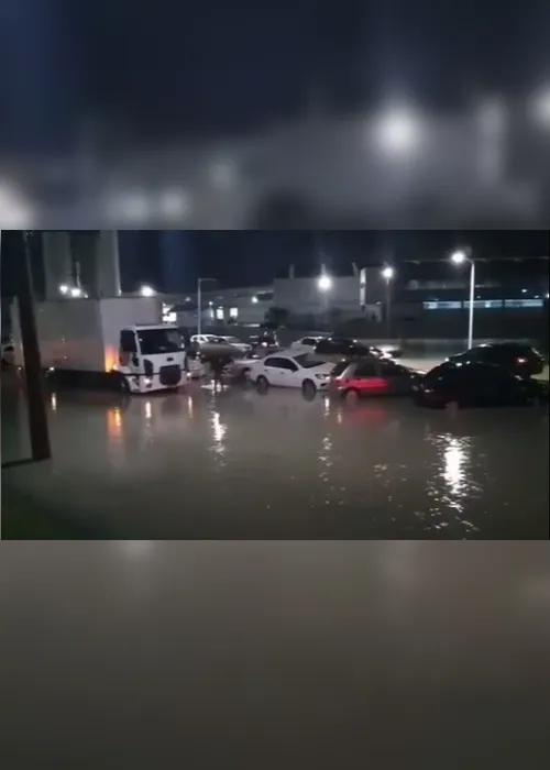 Imagem ilustrativa da imagem Chuva no ES: 16 municípios em alerta de deslizamento