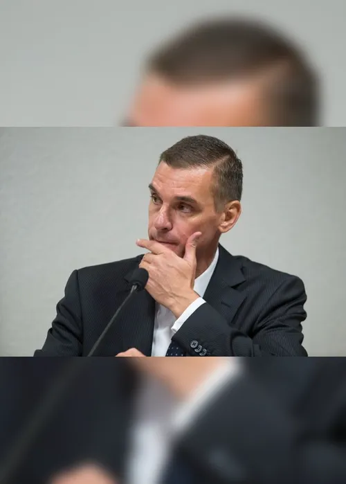 Imagem ilustrativa da imagem André Brandão entrega pedido de renúncia ao cargo de presidente do Banco do Brasil