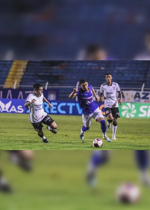 Imagem ilustrativa da imagem Paulista: no ABC, Corinthians ganha do São Caetano e amplia liderança