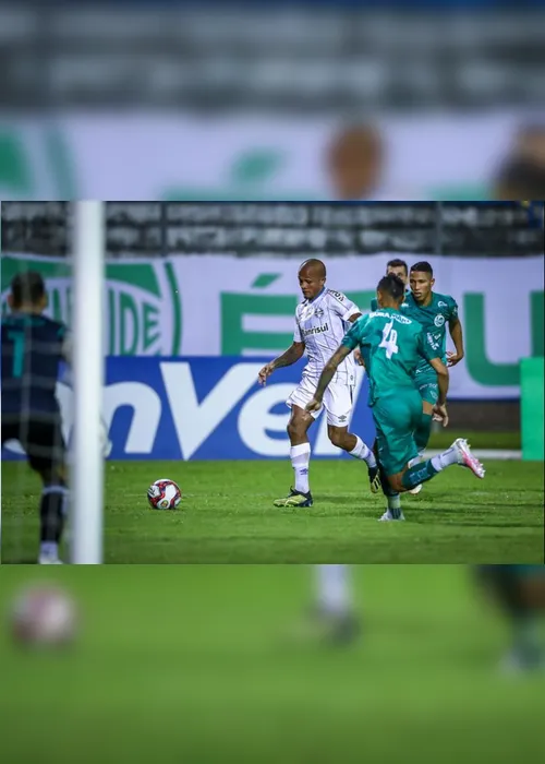 Imagem ilustrativa da imagem Grêmio perde a 1ª no Gauchão e deixa escapar chance de virar líder