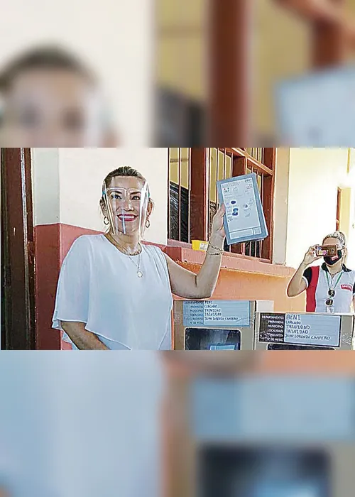 Imagem ilustrativa da imagem Ex-presidente da Bolívia, Jeanine Áñez, é presa sob acusação de terrorismo