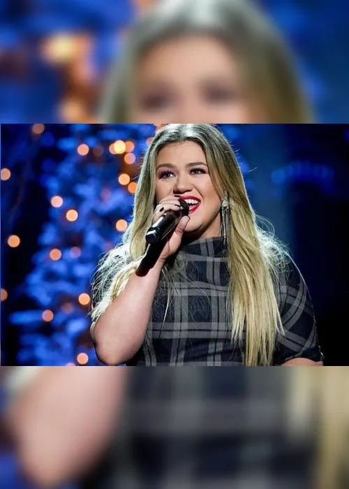 Imagem ilustrativa da imagem Kelly Clarkson é condenada a pagar pensão de R$ 1 milhão ao ex-marido