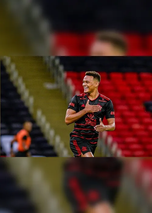 Imagem ilustrativa da imagem Rodrigo Muniz marca duas vezes e garotada do Flamengo vence mais uma