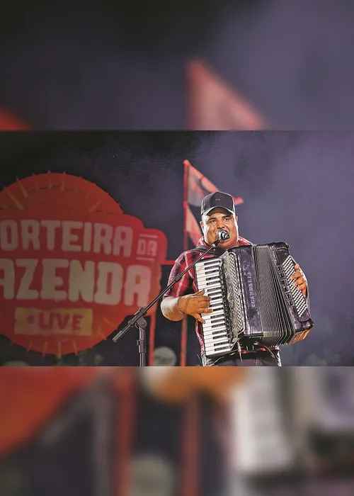 Imagem ilustrativa da imagem Tarcísio do Acordeon é o novo rei do forró e da vaquejada!