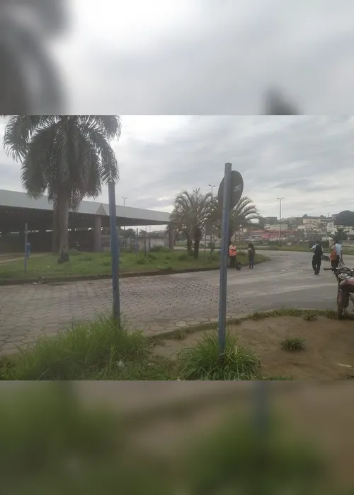 Imagem ilustrativa da imagem Motoristas do Transcol cruzam os braços e população fica sem ônibus na Grande Vitória