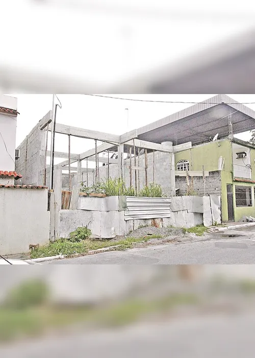 
          Imagem ilustrativa da imagem Terreno sujo e abandonado
          