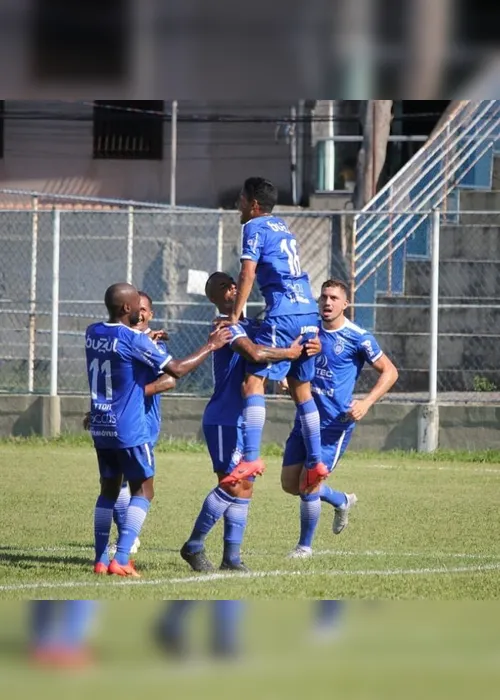 Imagem ilustrativa da imagem Vitória bate Serra fora de casa e lidera o Capixabão