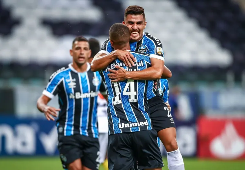 Grêmio decide na primeira etapa e goleia Ayacucho na pré-Libertadores