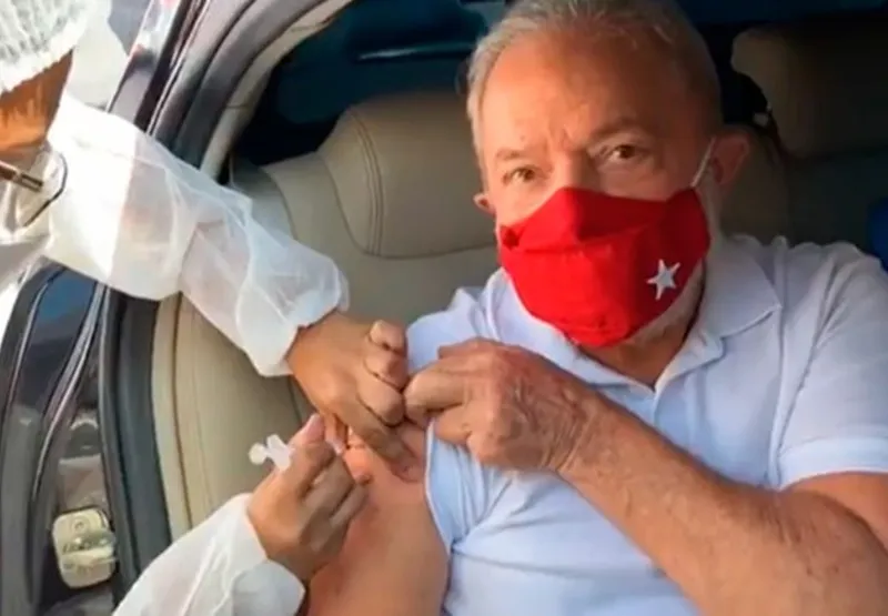 Ex-presidente Lula recebeu a vacina neste sábado