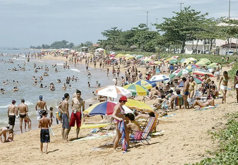 Praia da Barra do Sahy, Aracruz: prefeitura proibiu permanência no local