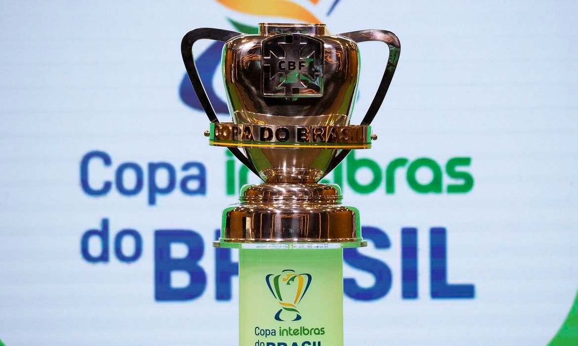 Taça da Copa do Brasil (Foto: Lucas Figueiredo/ CBF/ Divulgação)