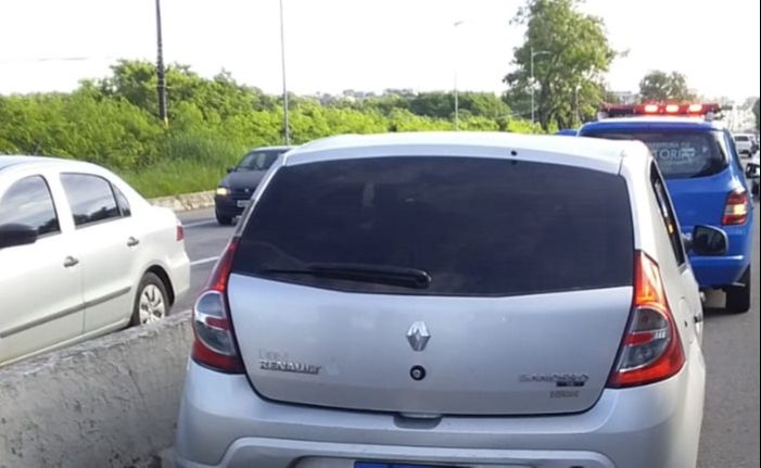 Jovem estava no carro com o marido e o filho (Foto: Divulgação/ GMV)